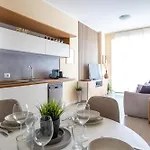 Vista Lido Apartment